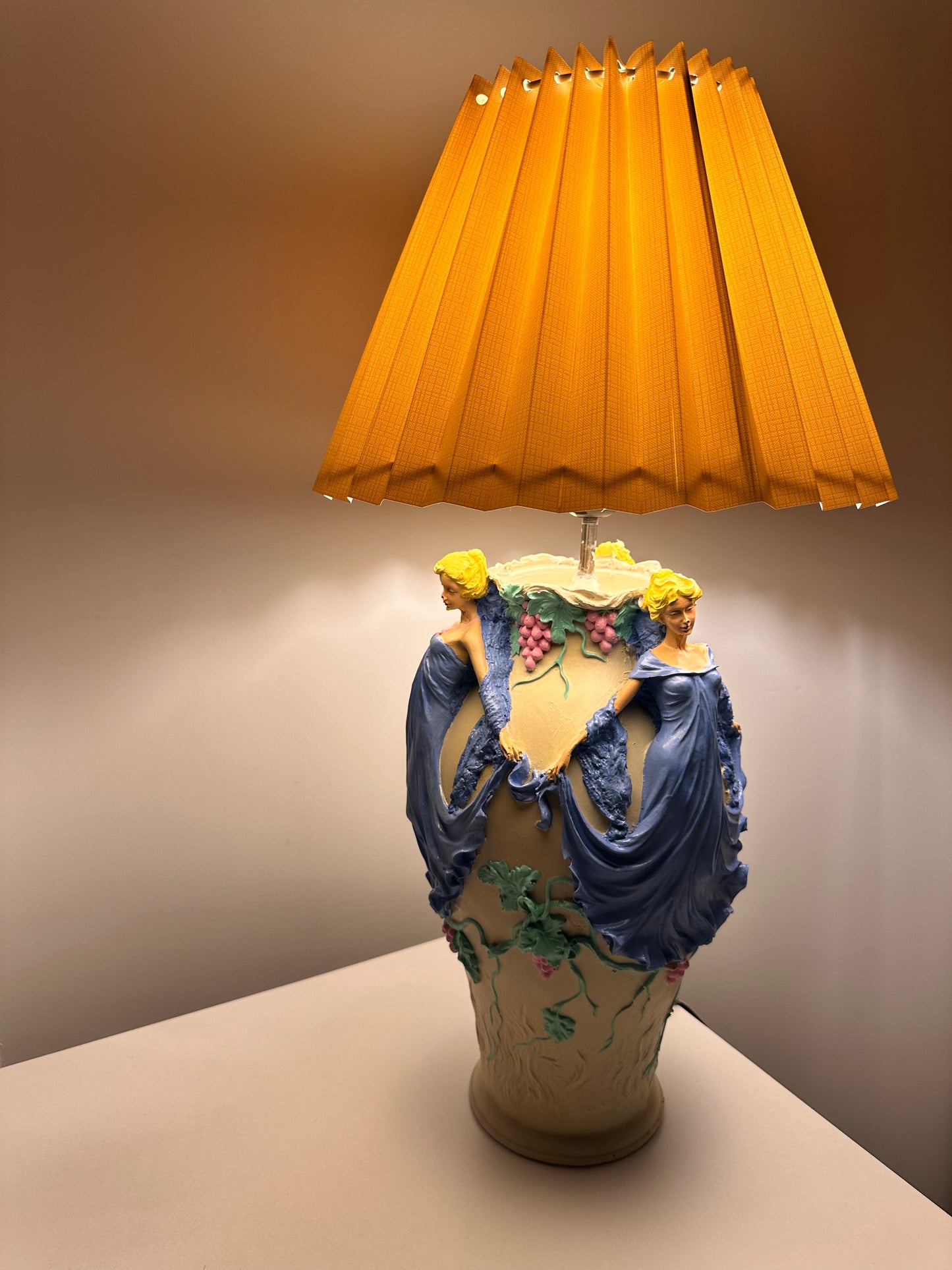 Klasik Sanat Dokulu Abajur